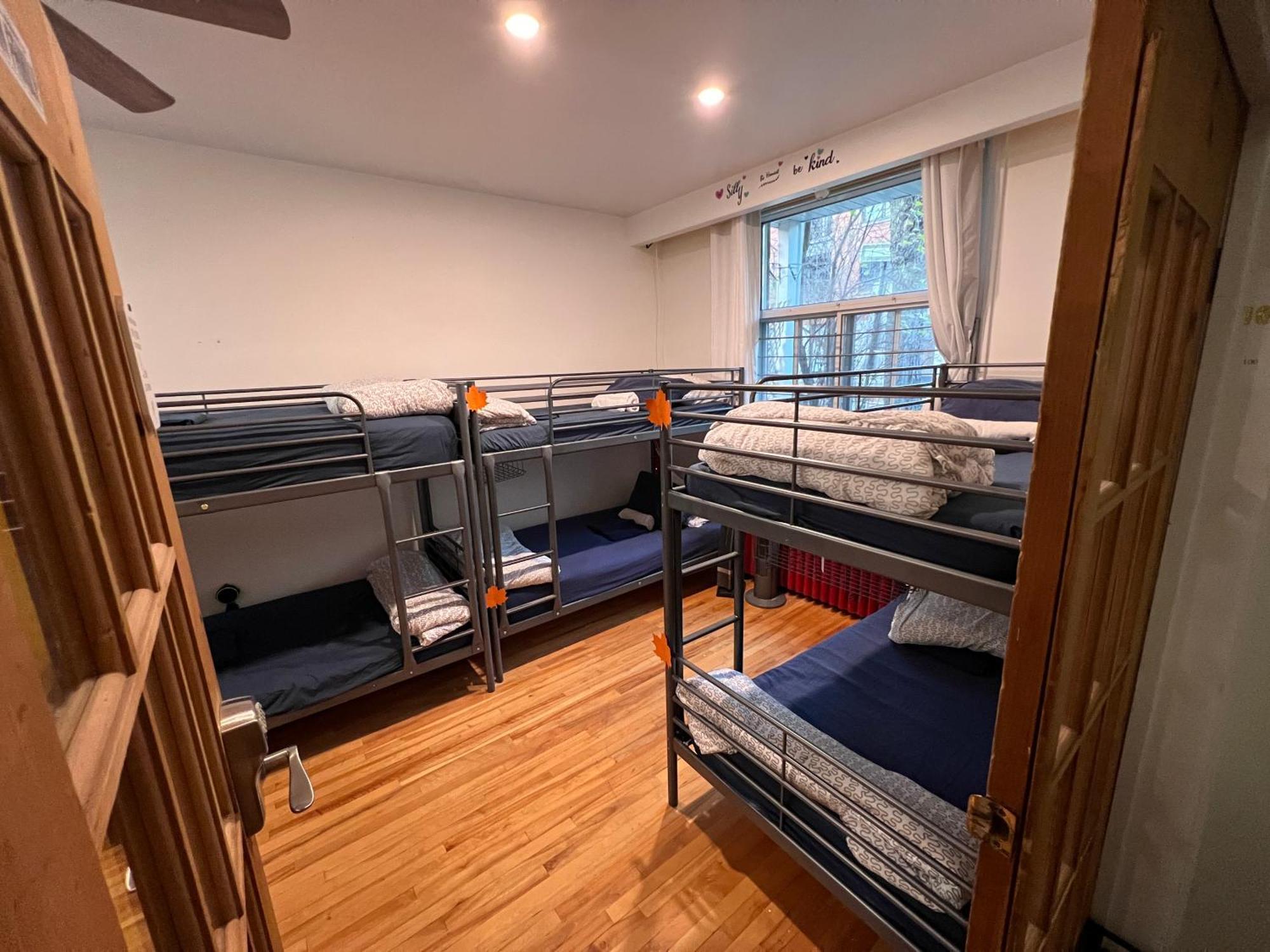 Auberge Pvt Hostel Montréal Extérieur photo
